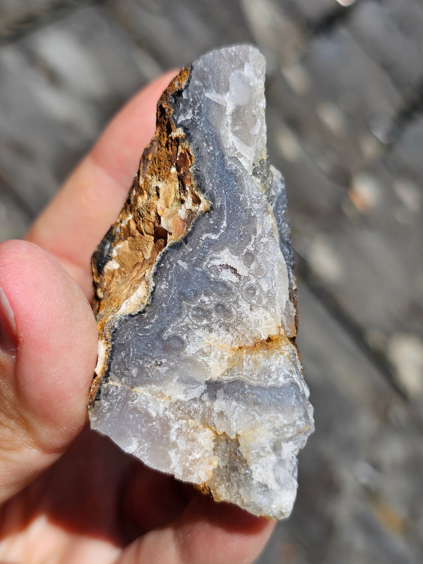 Agate volcan brute (à choisir)