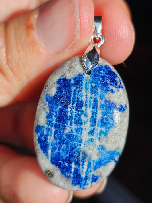 Pendentif Afghanite n°7 (réactif uv)