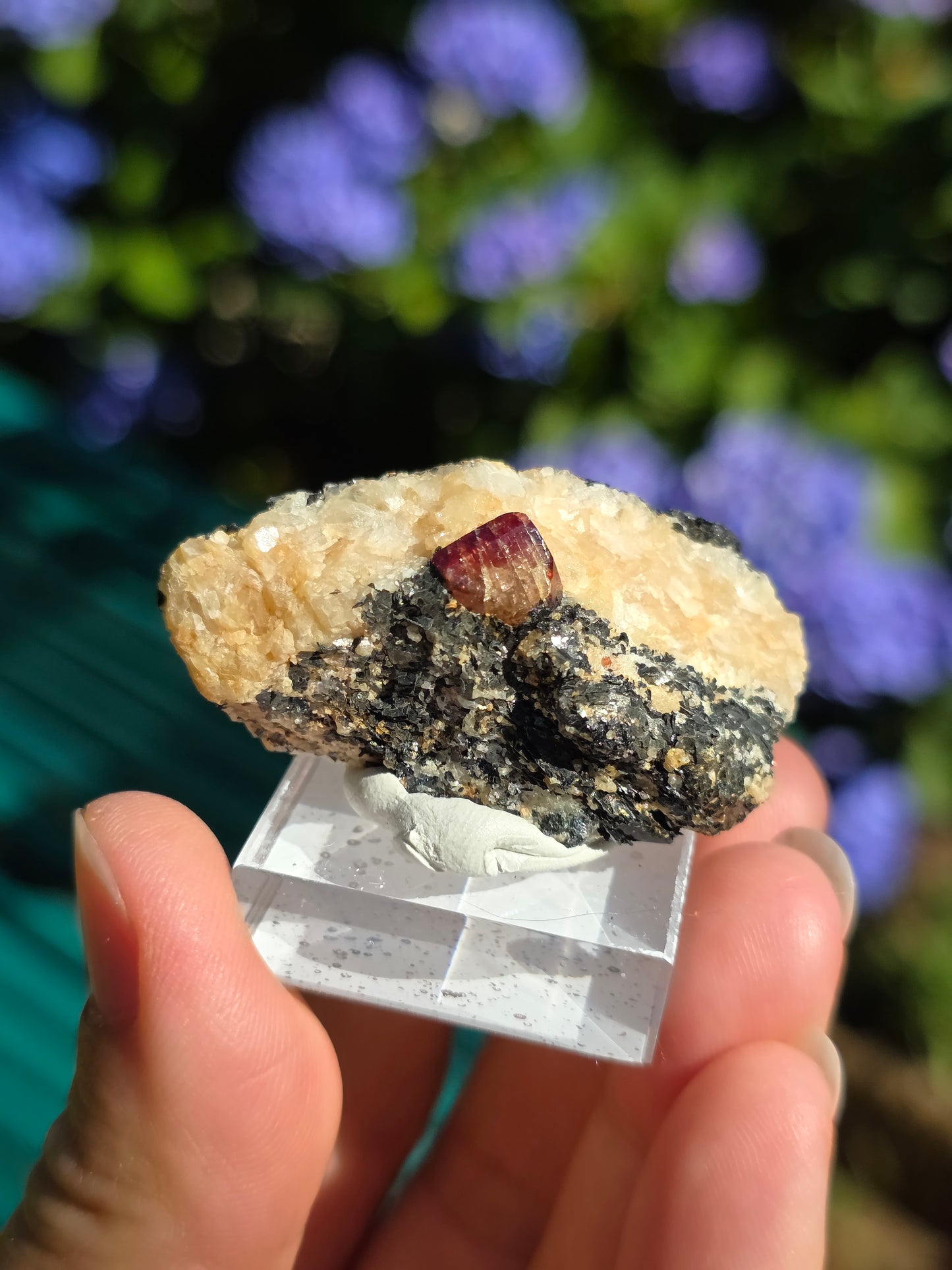 Zircon rouge du Pakistan A