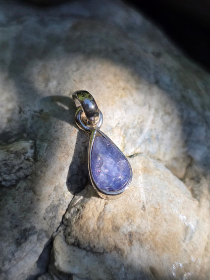 Pendentif rare en Tanzanite sertie argent 925 n°2