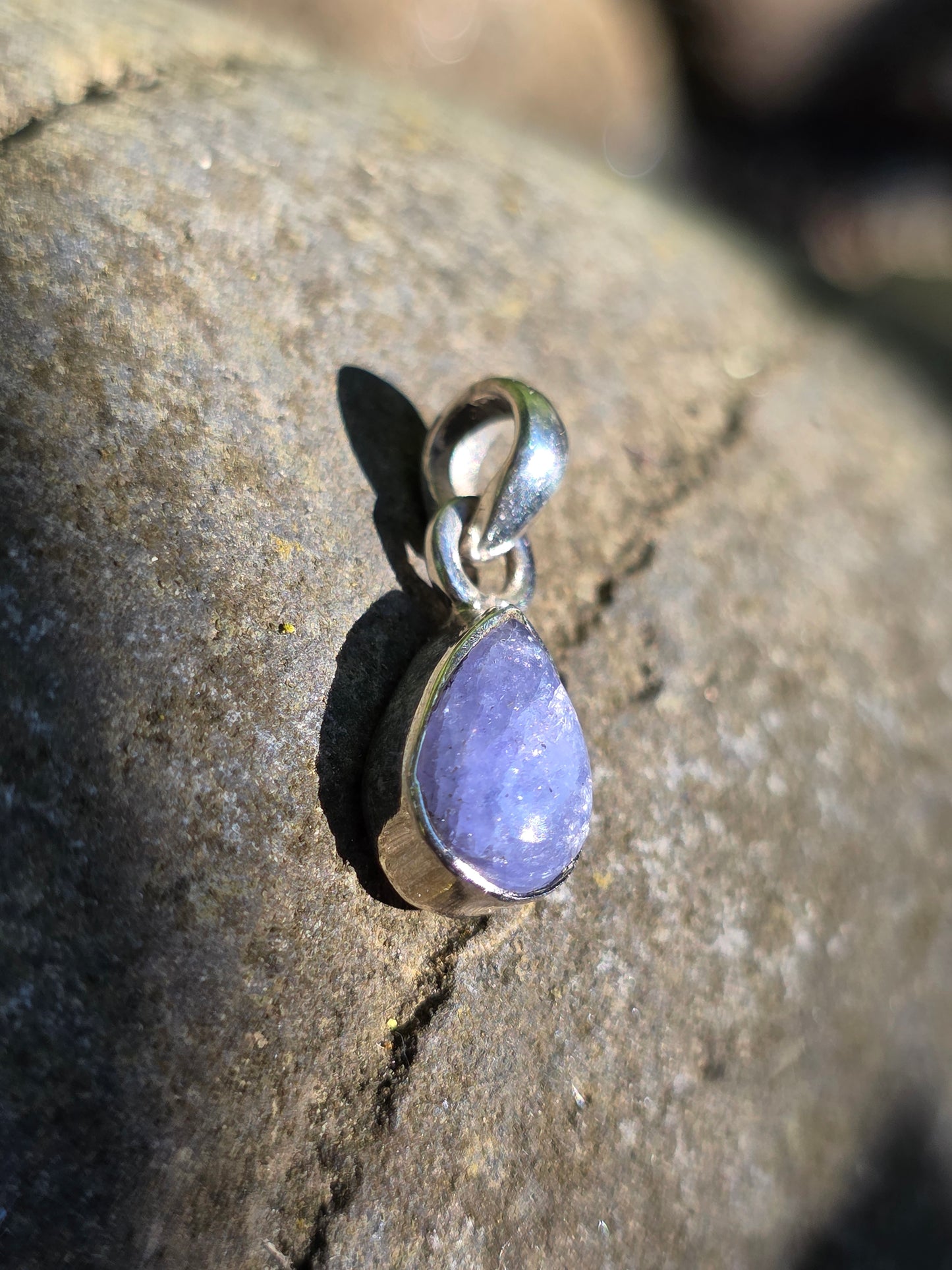 Pendentif rare en Tanzanite sertie argent 925 n°3