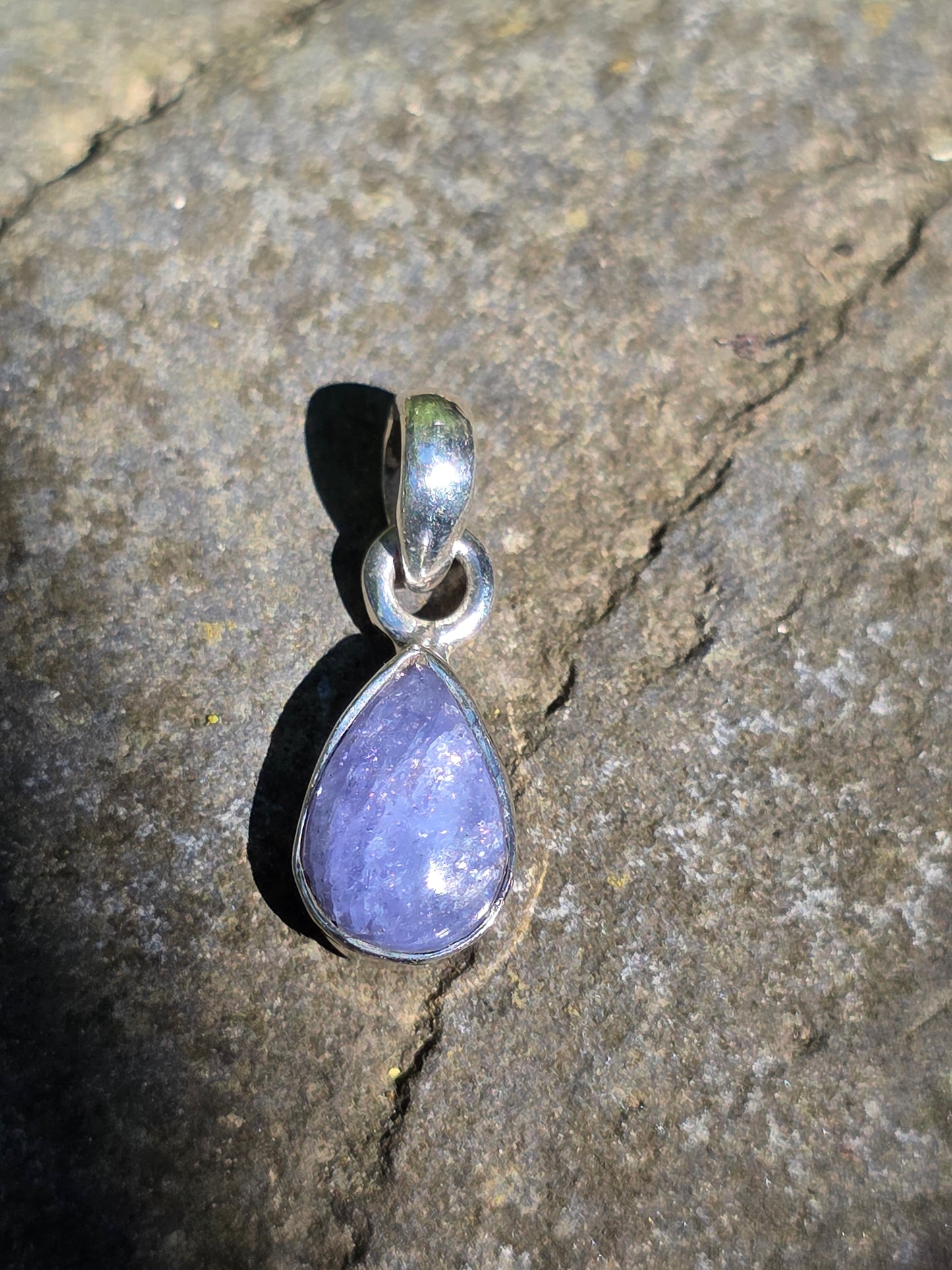 Pendentif rare en Tanzanite sertie argent 925 n°3