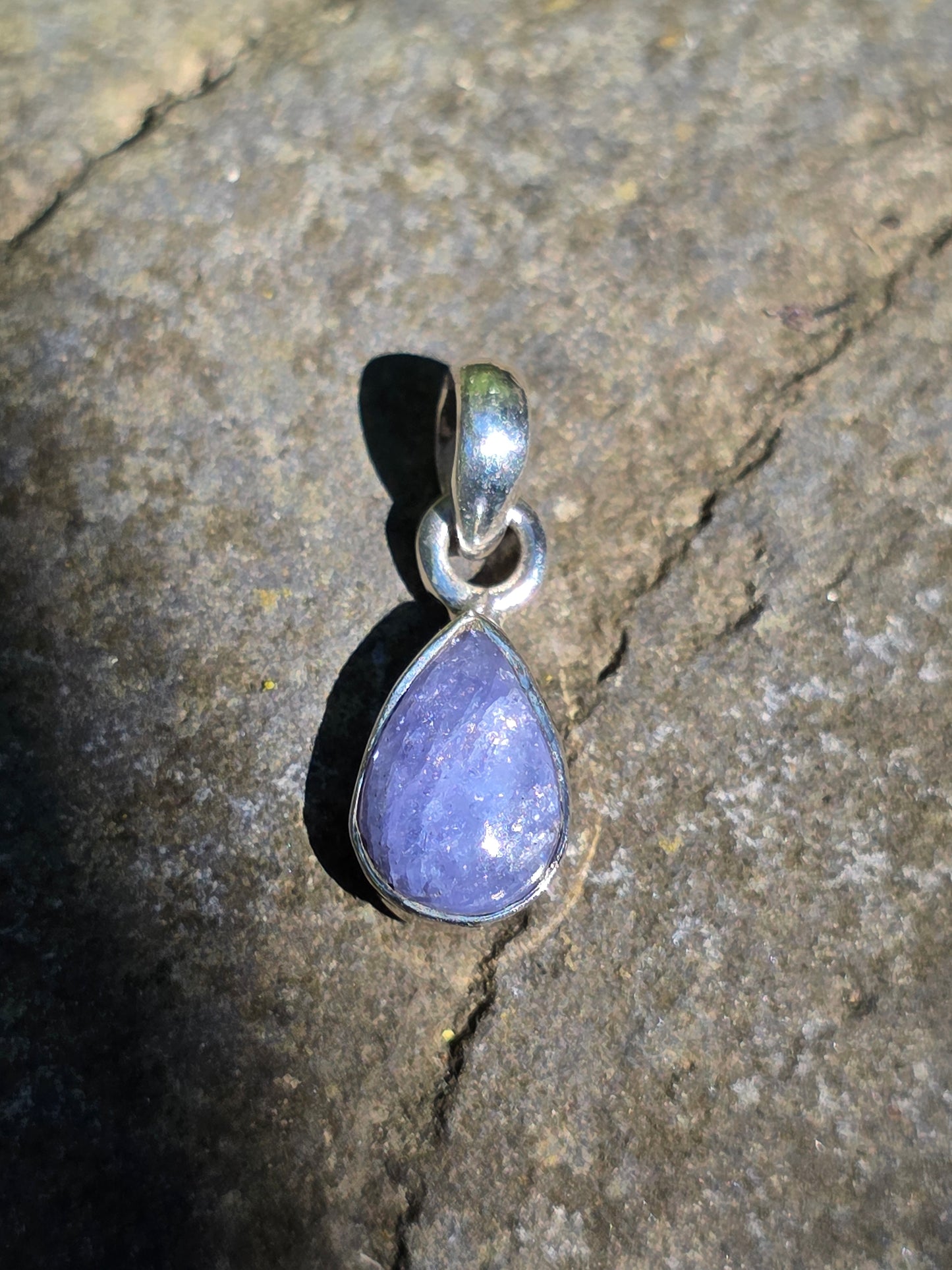 Pendentif rare en Tanzanite sertie argent 925 n°3
