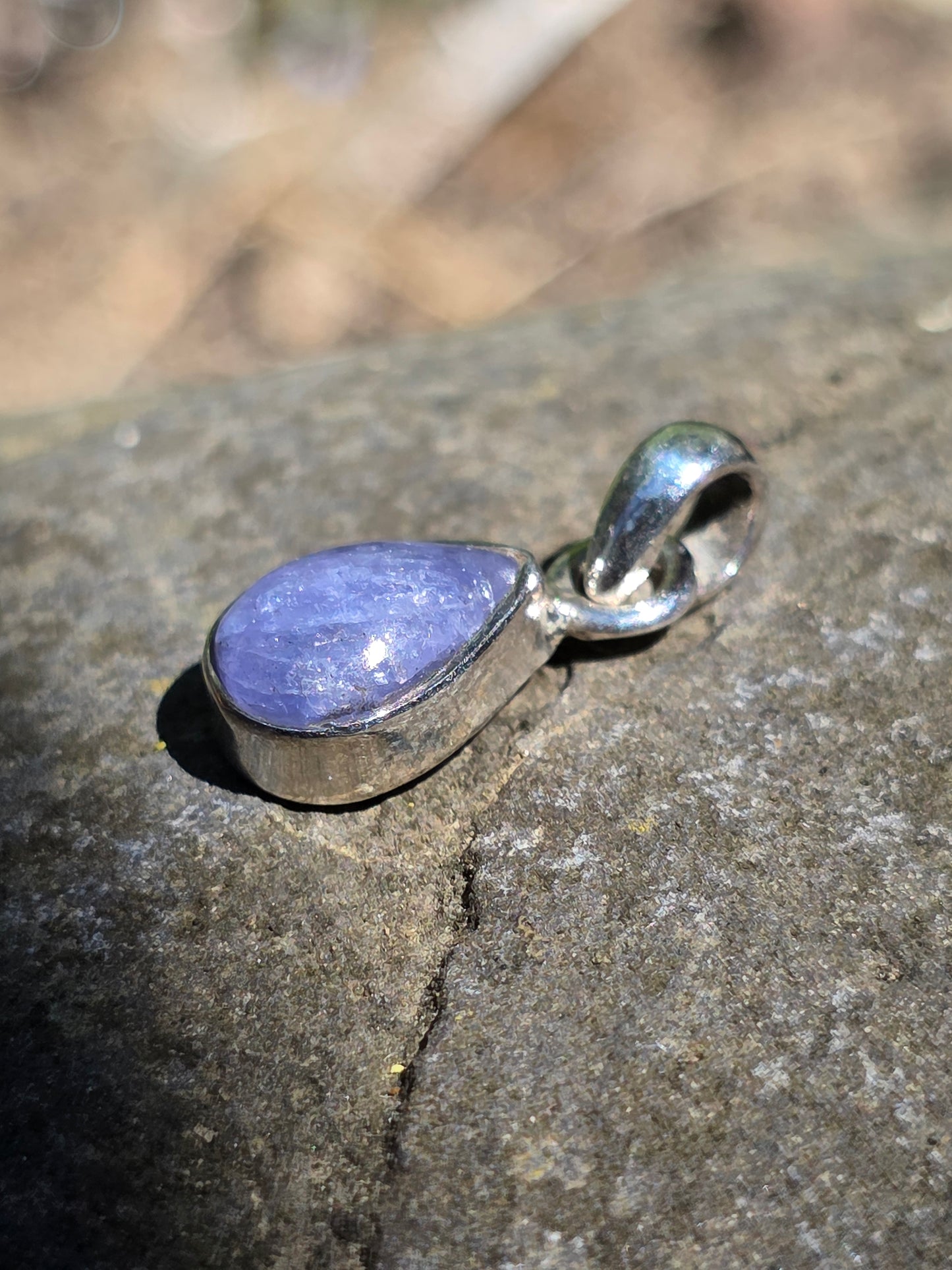 Pendentif rare en Tanzanite sertie argent 925 n°3