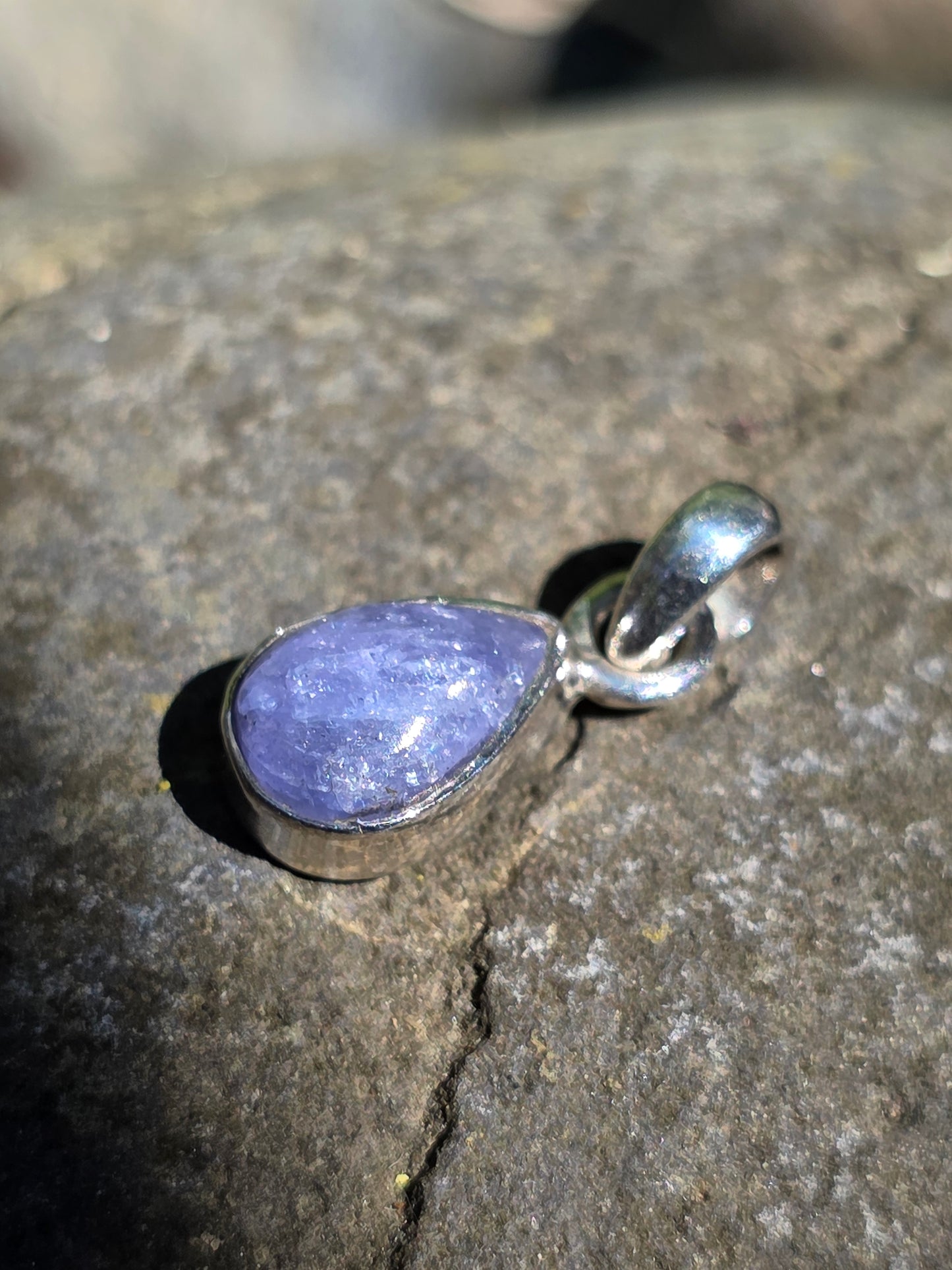 Pendentif rare en Tanzanite sertie argent 925 n°3