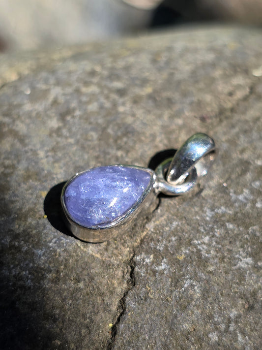 Pendentif rare en Tanzanite sertie argent 925 n°3