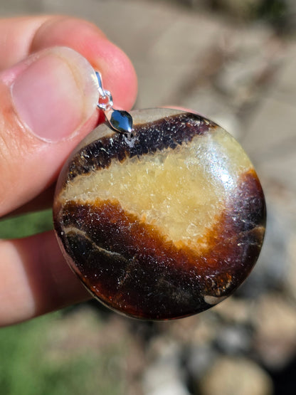Pendentif en Septaria (à choisir)