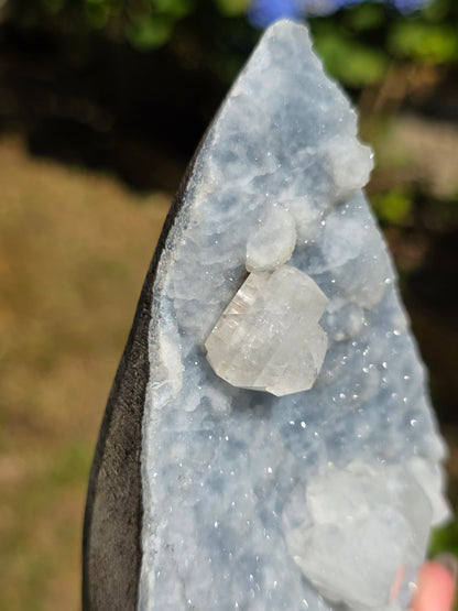 Calcédoine bleue avec Apophyllite n°5