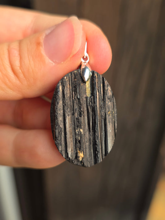 Pendentif Tourmaline noire brute n°7