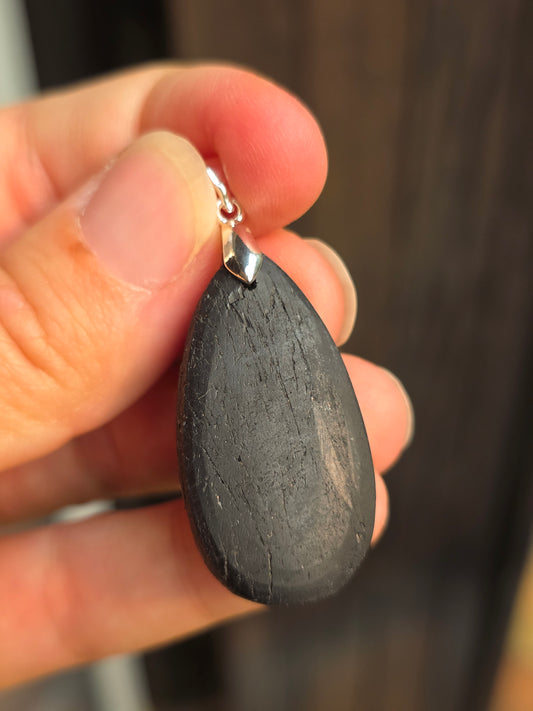 Pendentif Tourmaline noire brute n°8
