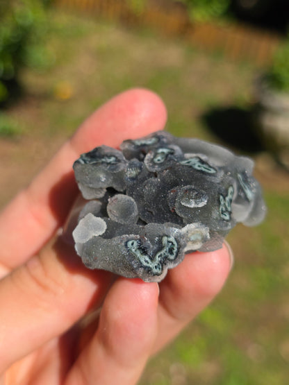Calcédoine d'Inde avec heulandite rouge n°25