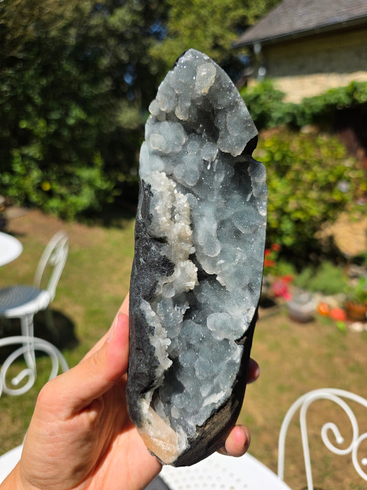 Grande Calcédoine avec Stilbite d'Inde n°65