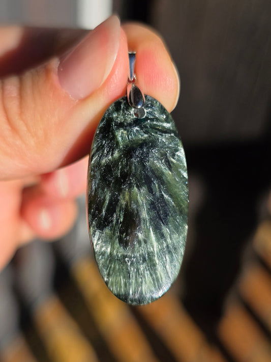 Pendentif en Séraphinite de Russie