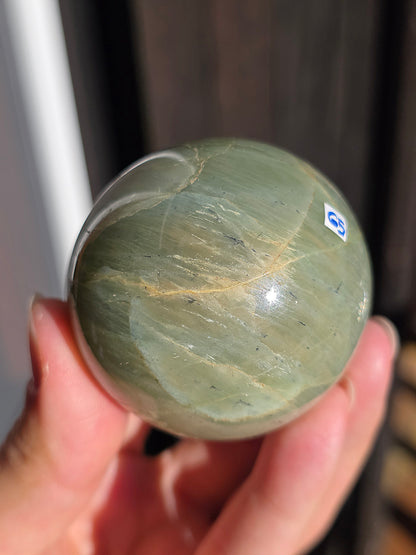 Grosse Sphère Garniérite (pierre de lune verte) G5