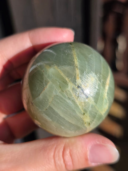 Grosse Sphère Garniérite (pierre de lune verte) G5