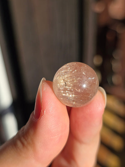 Mini sphère Quartz rutile A