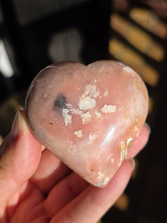 Coeur en Opale rose du Pérou