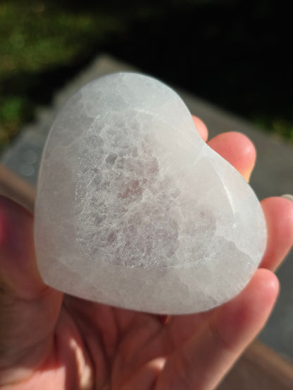 Petit bol cœur Sélénite