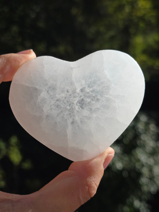Petit bol cœur Sélénite
