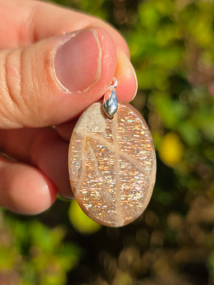 Pendentif Pierre de soleil n°1