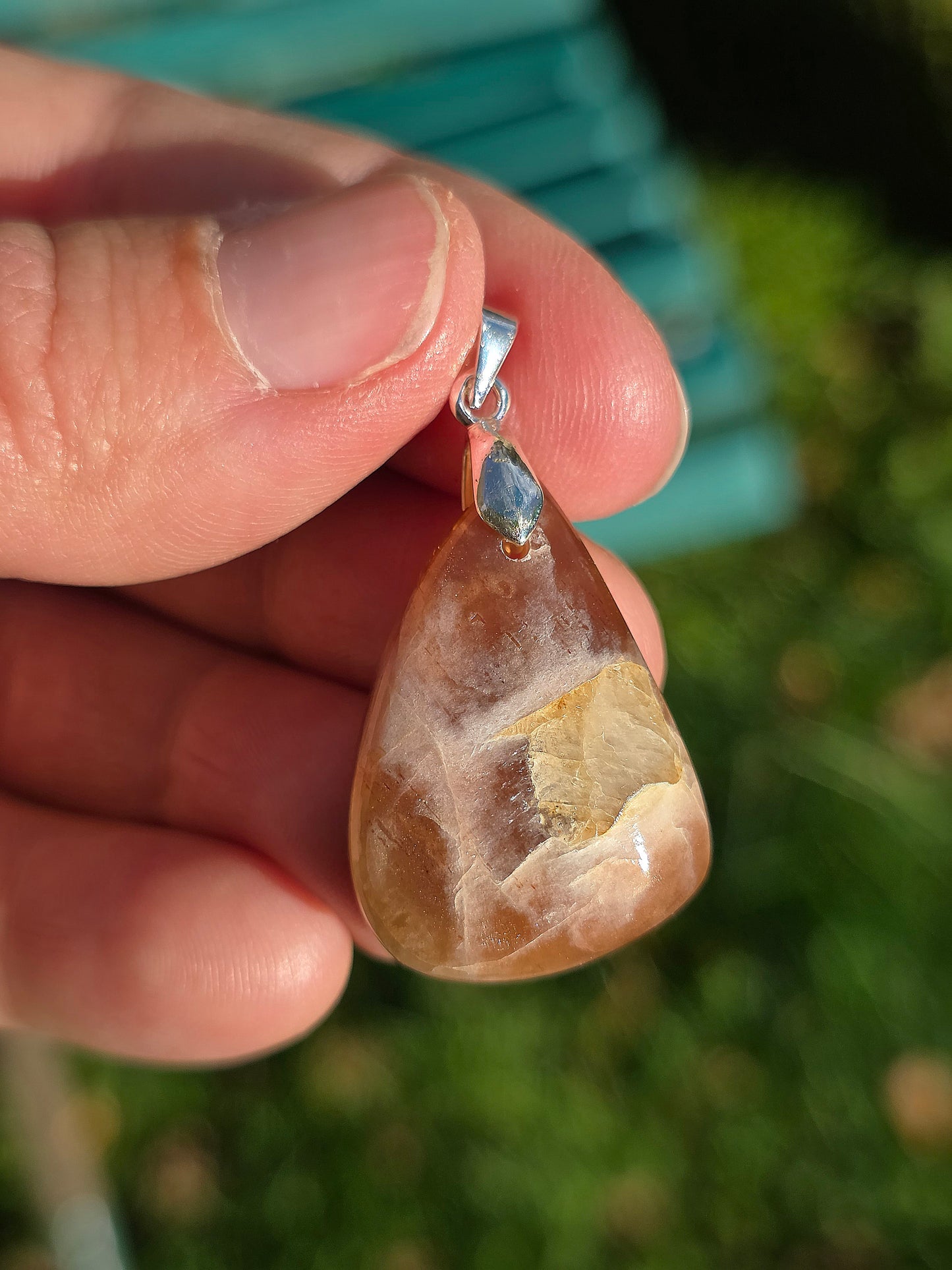 Pendentif Pierre de soleil n°2