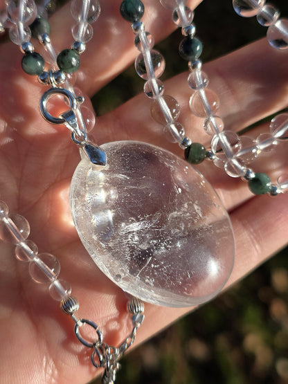 Collier Mala "Emeraude solaire"