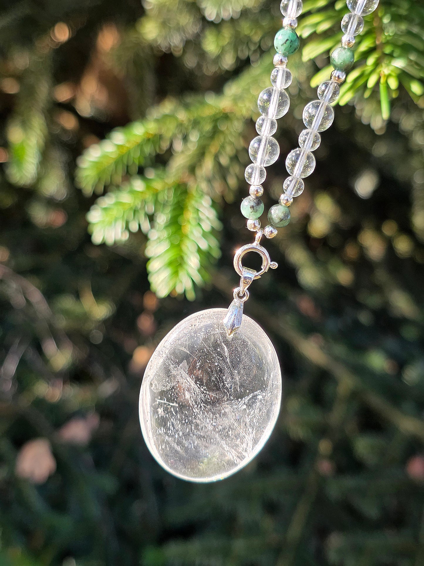 Collier Mala "Emeraude solaire"