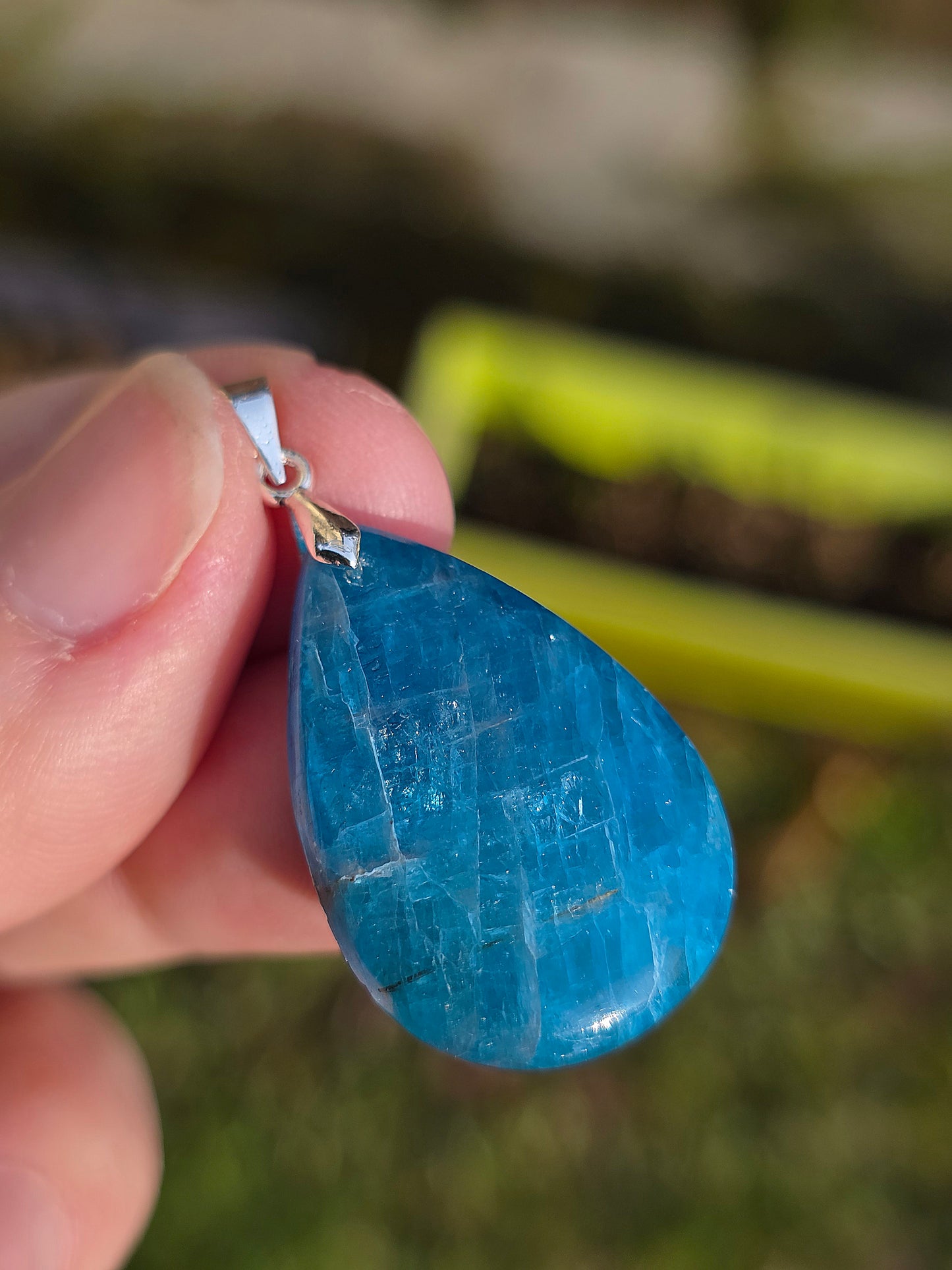 Pendentif en Apatite bleue (à choisir)
