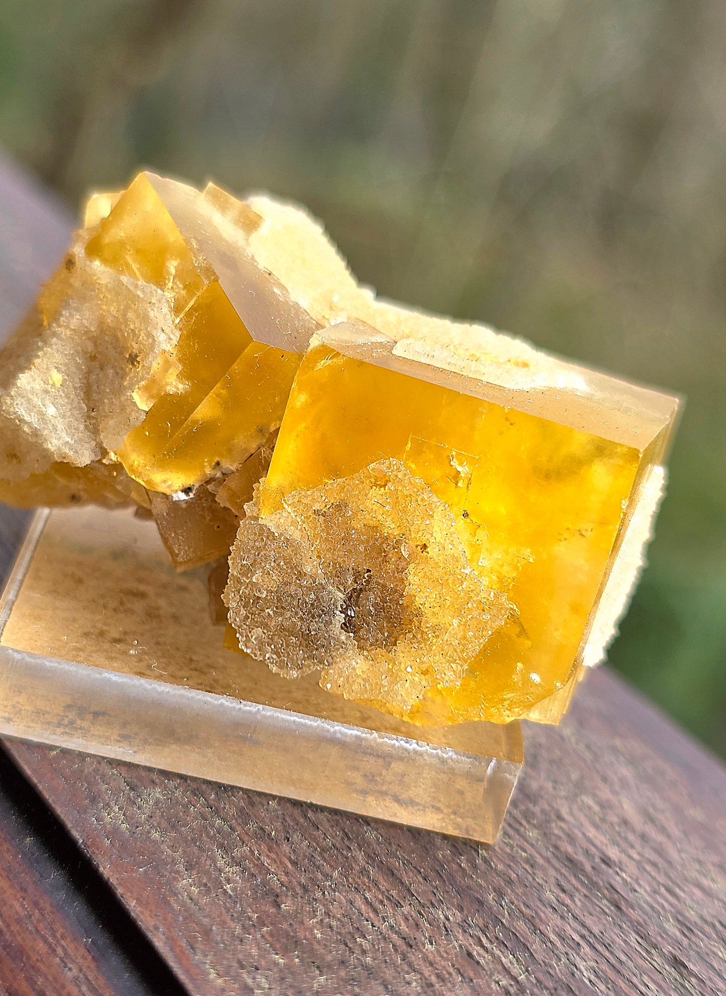 Fluorite jaune du Tarn n°3
