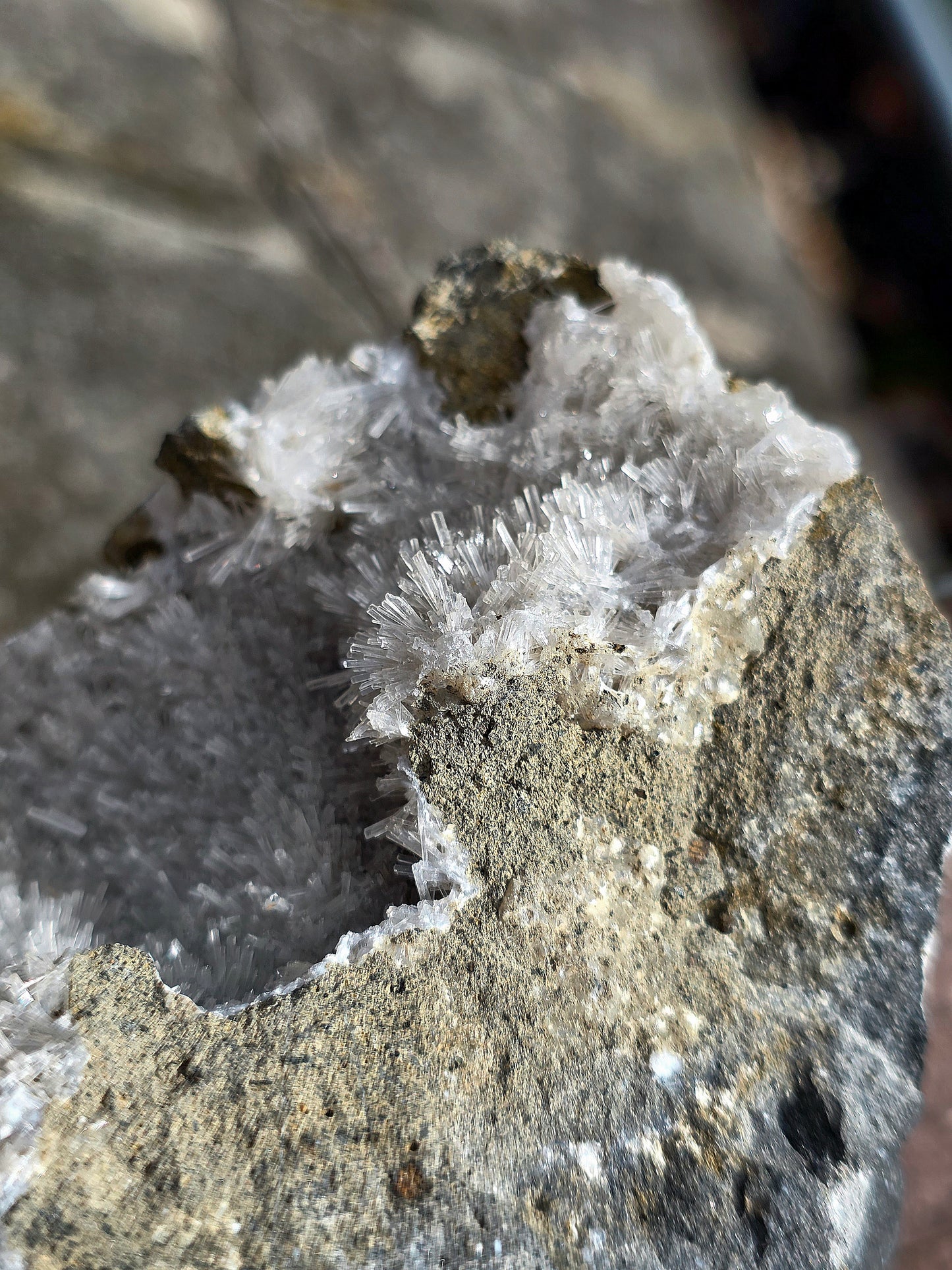 Natrolite brute française