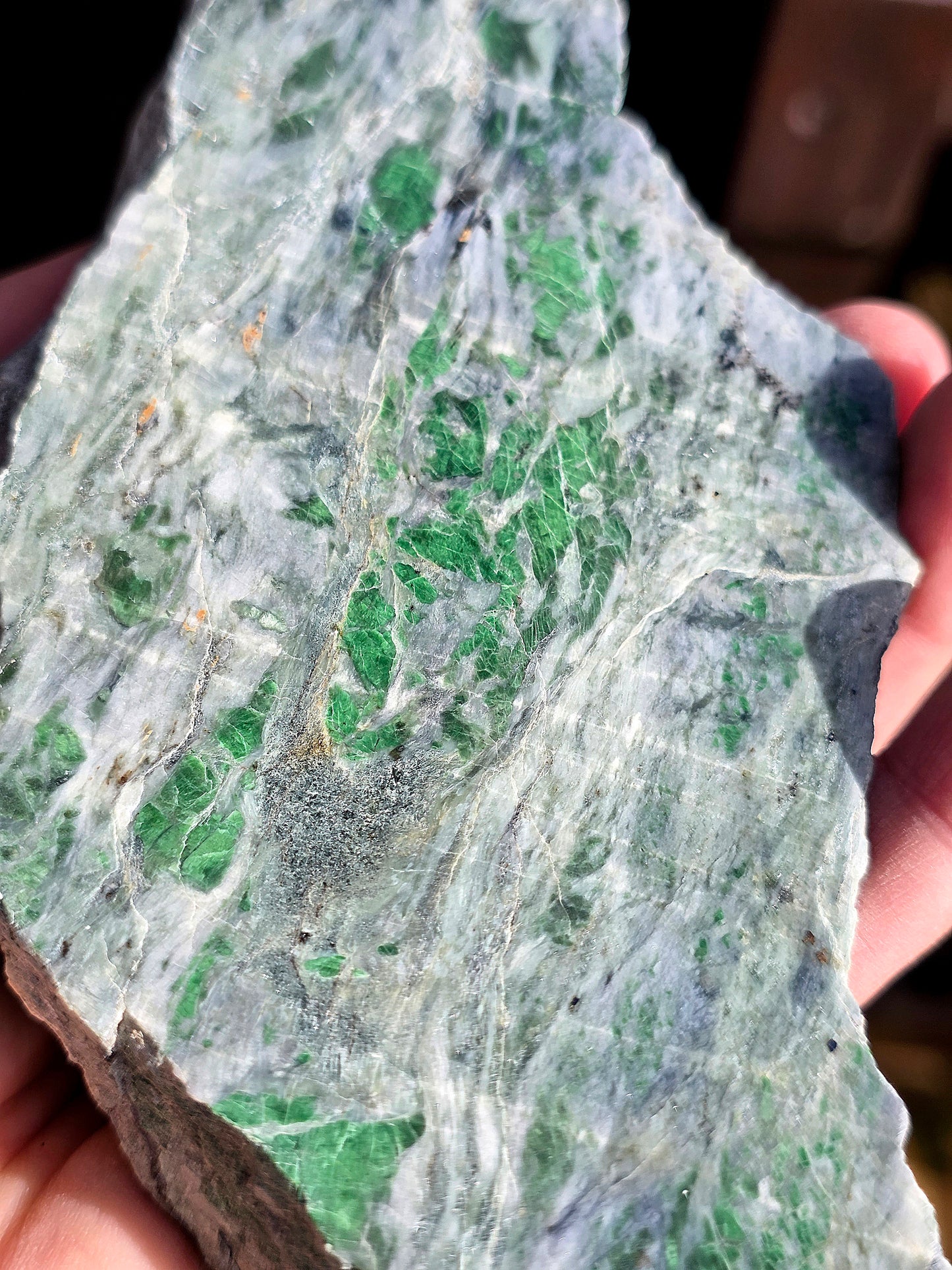 Tranche polie de Smaragdite de Corse