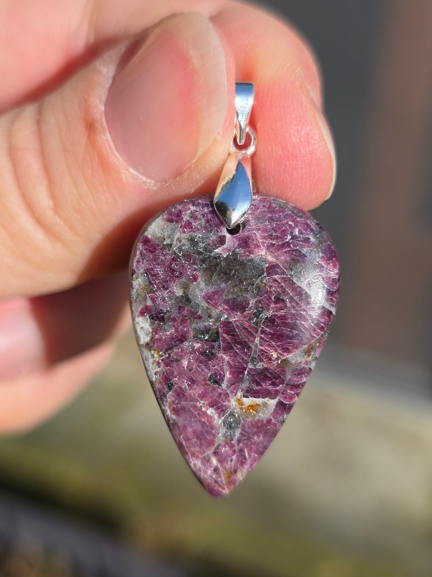 pendentif en Tourmaline rose (Rubellite) avec inclusions de Quartz fumé