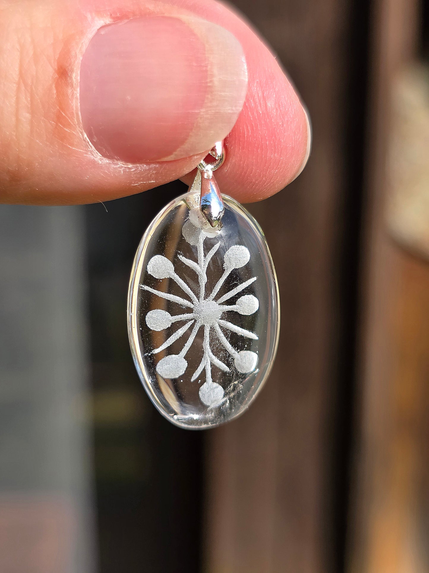  pendentif en Quartz gravé à la main au Brésil 