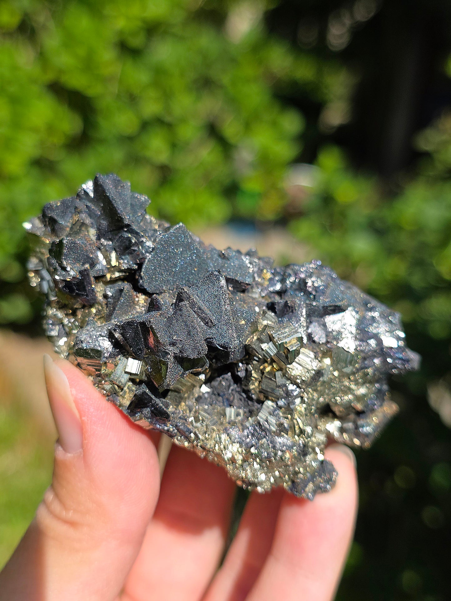 Tétraédrite sur Pyrite brute du Pérou