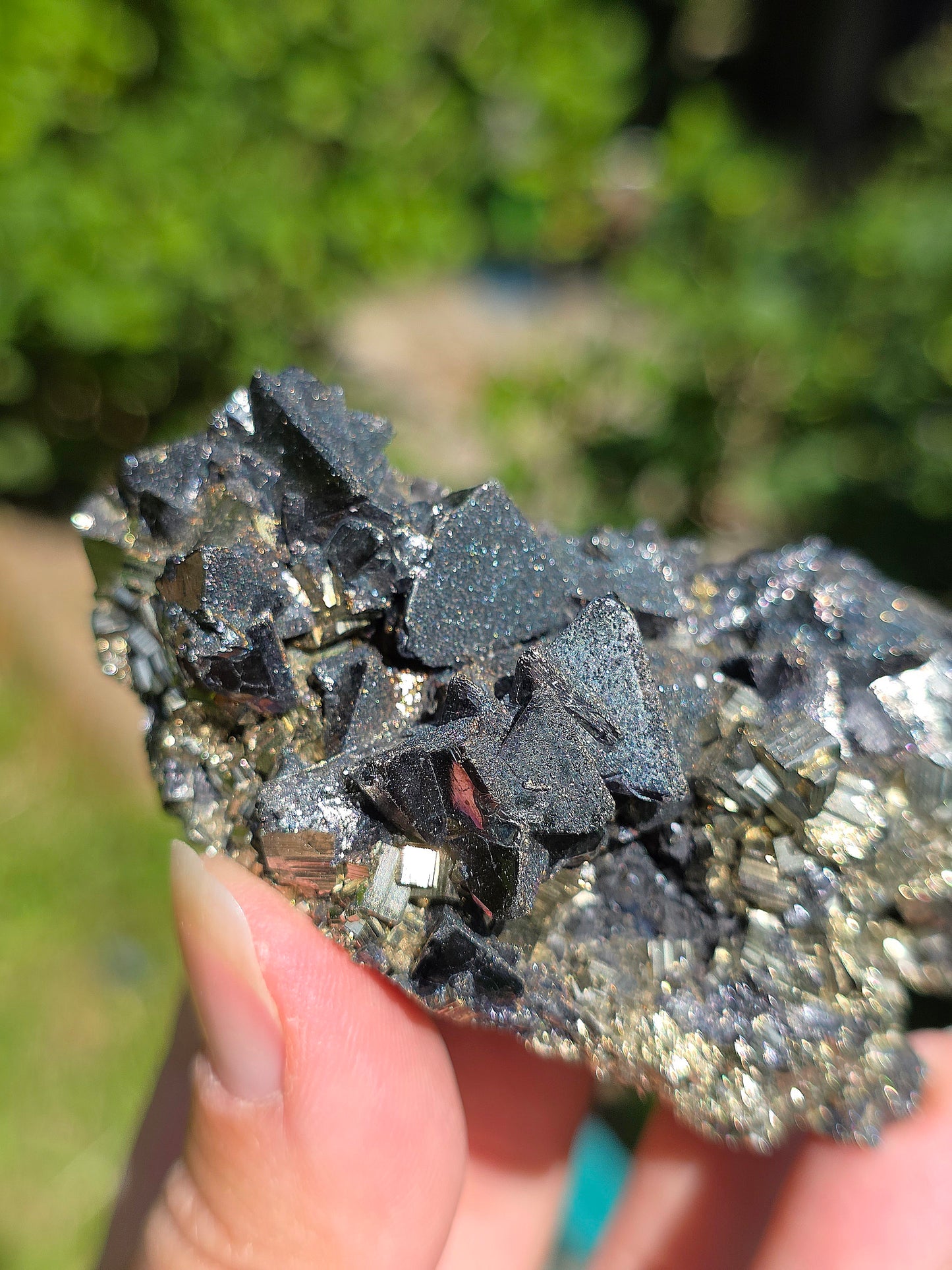 Tétraédrite sur Pyrite brute du Pérou