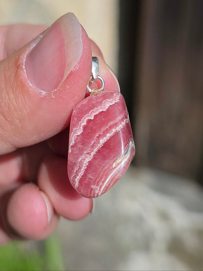 pendentif pierre roulée en Rhodochrosite