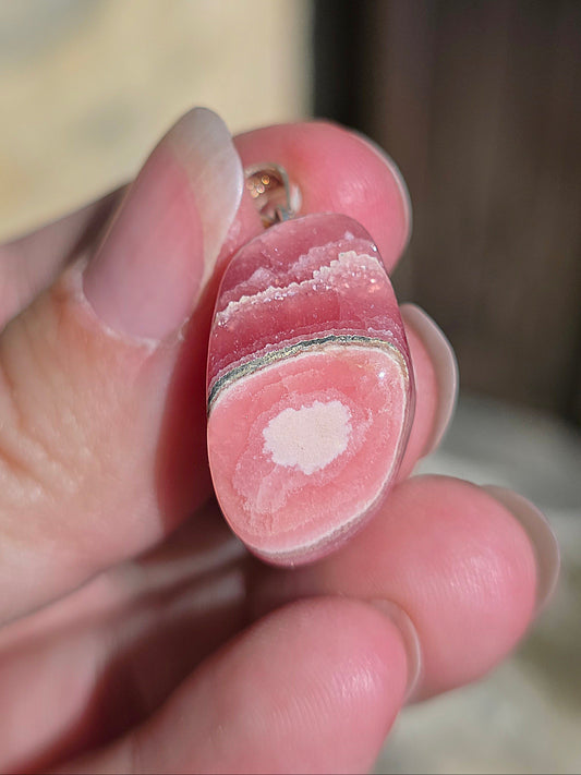 pendentif pierre roulée en Rhodochrosite