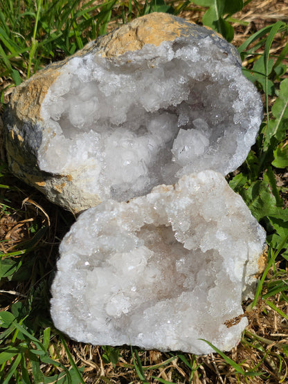 Géode entière de Quartz du Maroc