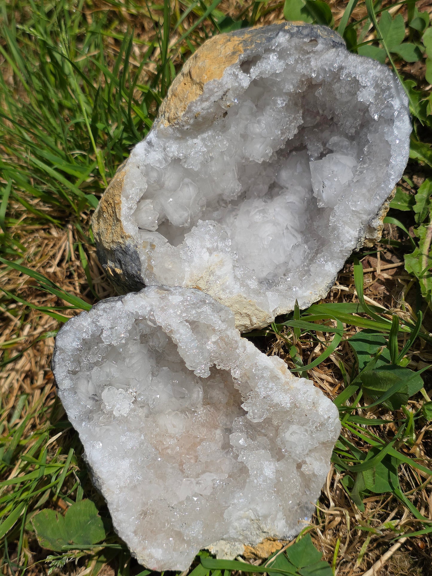 Géode entière de Quartz du Maroc