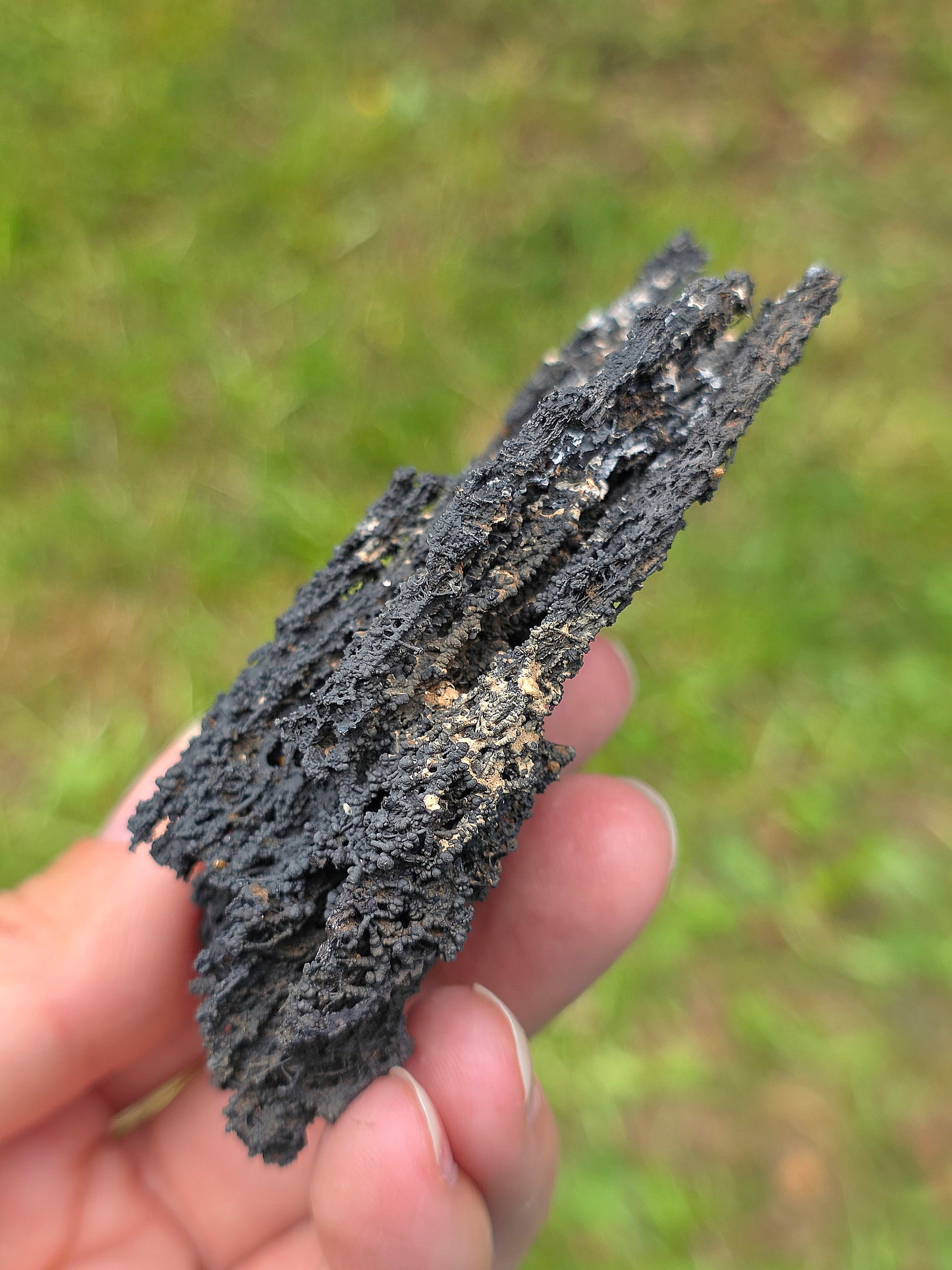 Goethite dentelle avec vanadinite Maroc