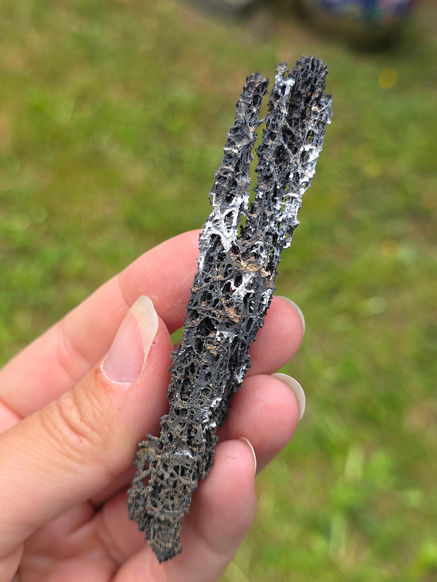 Goethite dentelle avec vanadinite Maroc