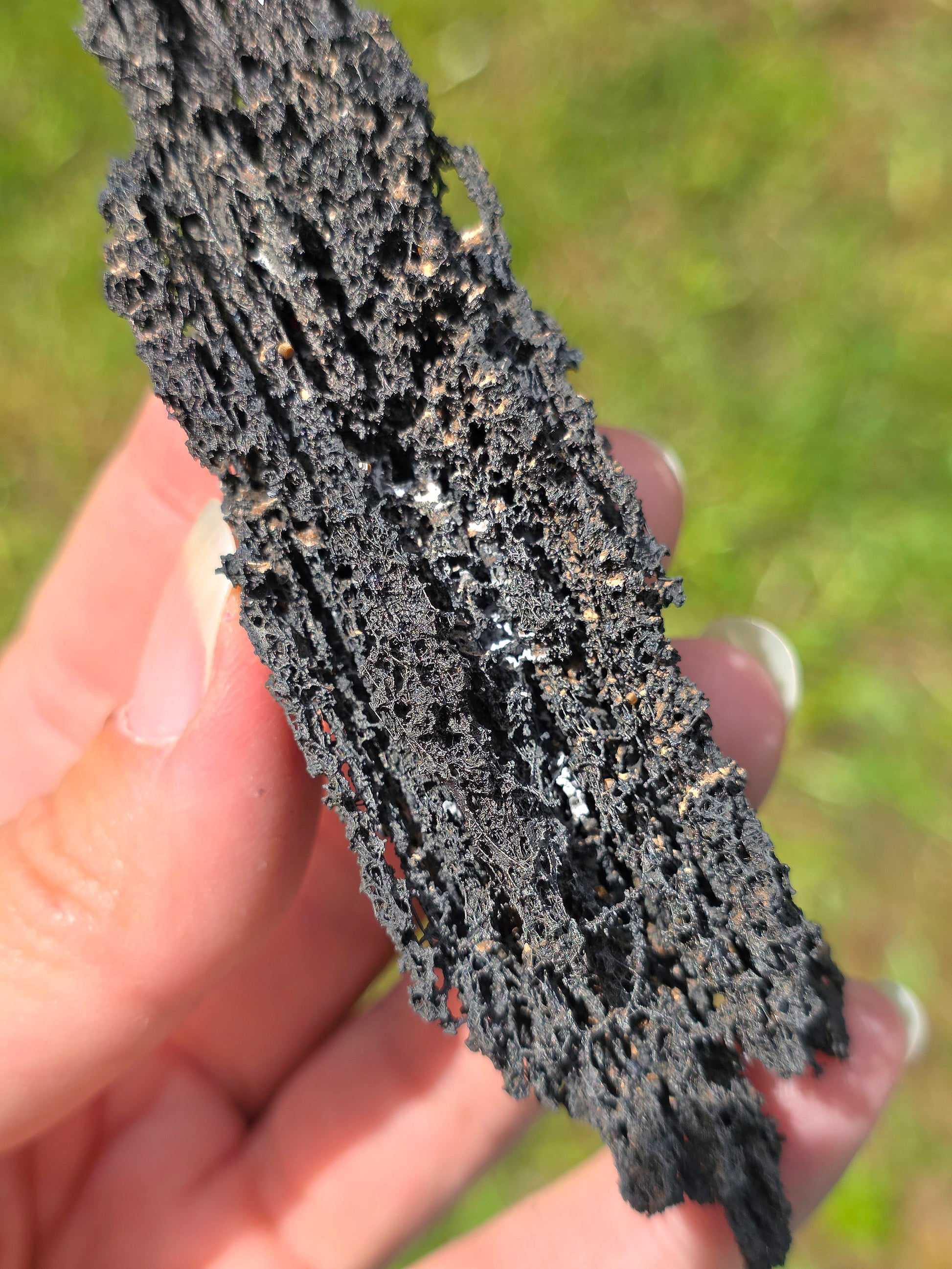 Goethite dentelle avec Vanadinite du Maroc
