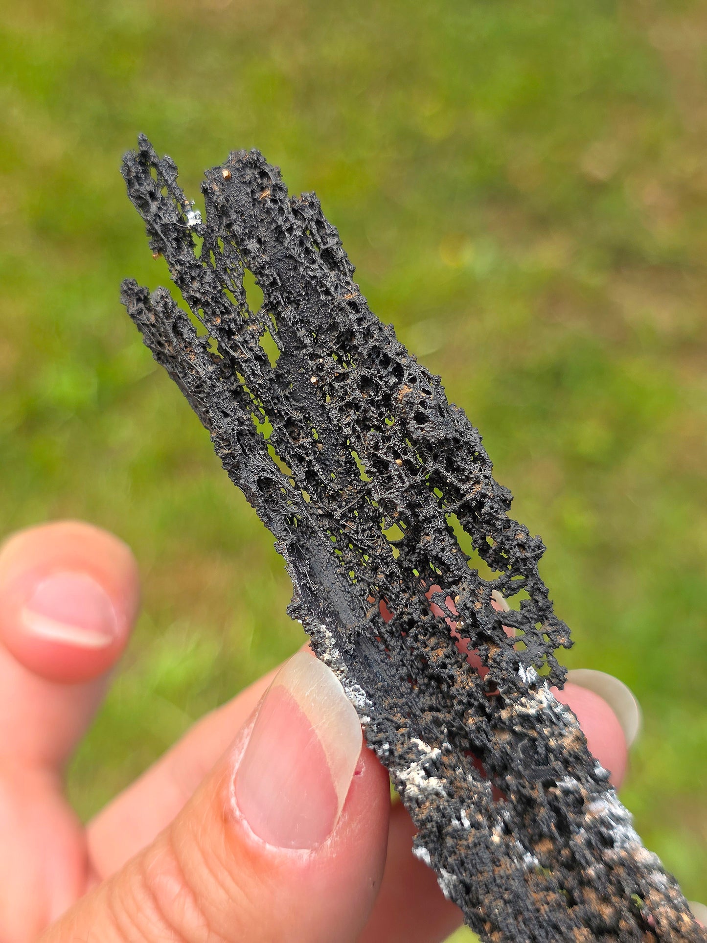 Goethite dentelle avec Vanadinite Maroc