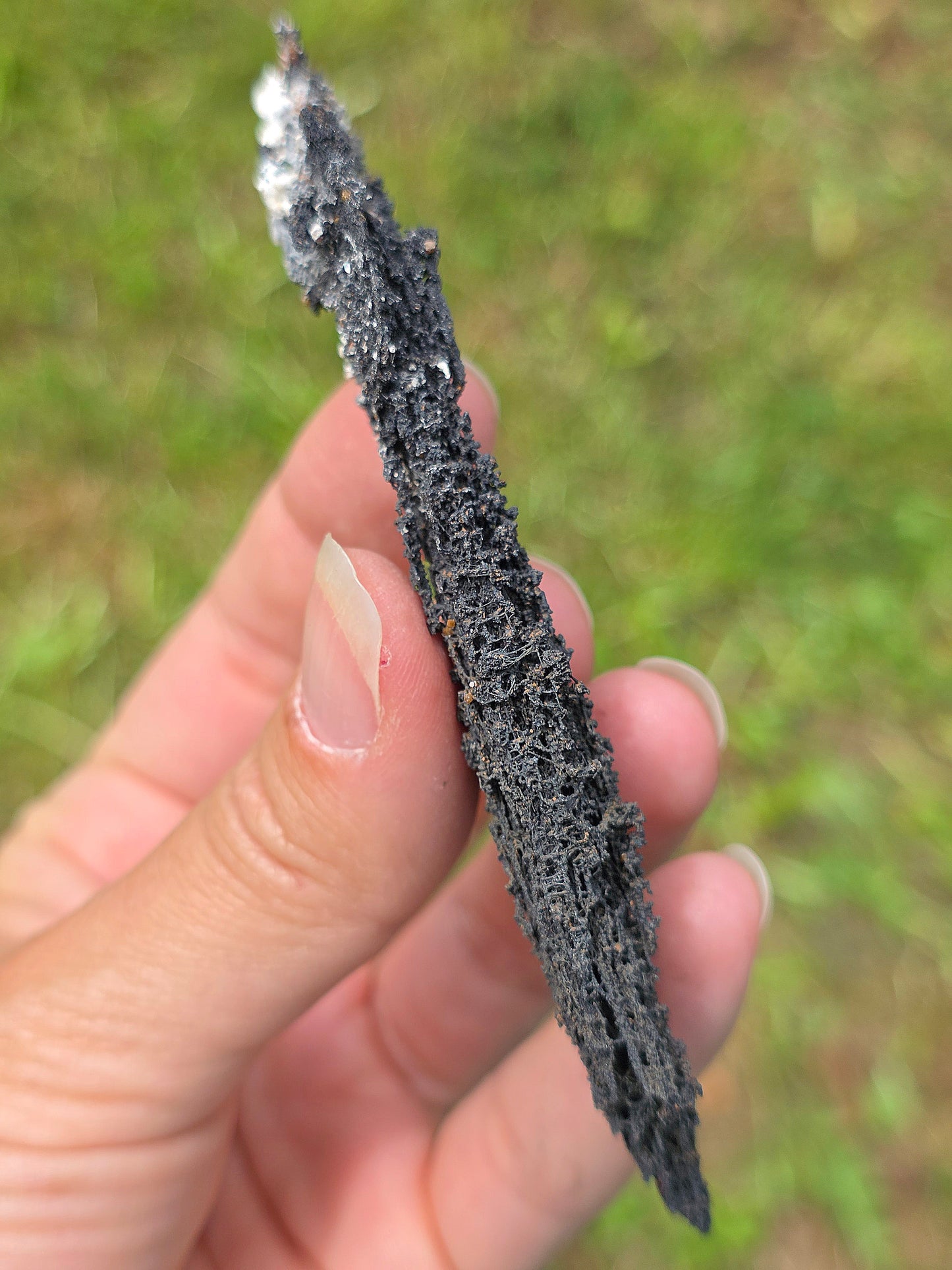 Goethite dentelle avec Vanadinite du Maroc