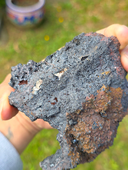Goethite velours marron et botryoïdale du Tarn