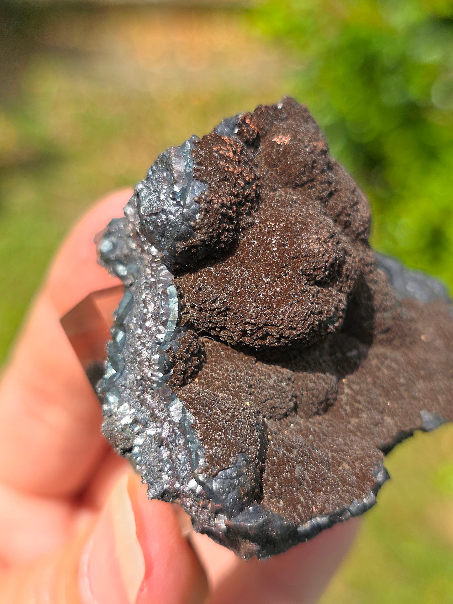 Goethite velours marron atypique du Tarn