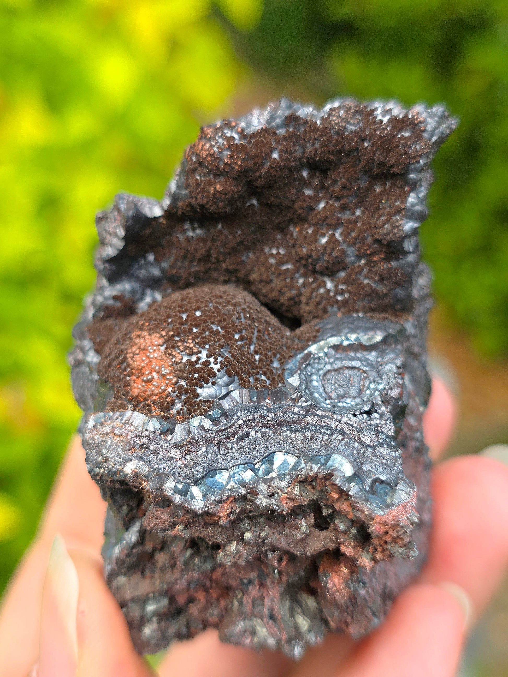 Goethite velours marron brute atypique du Tarn