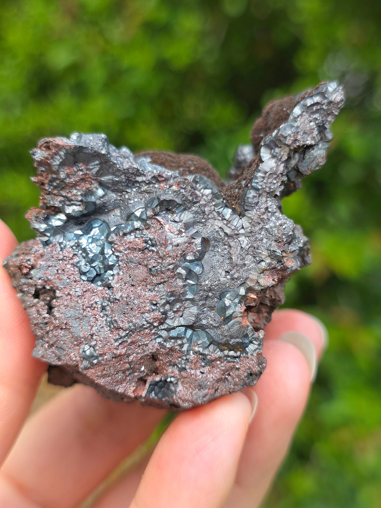 Goethite velours marron brute atypique du Tarn