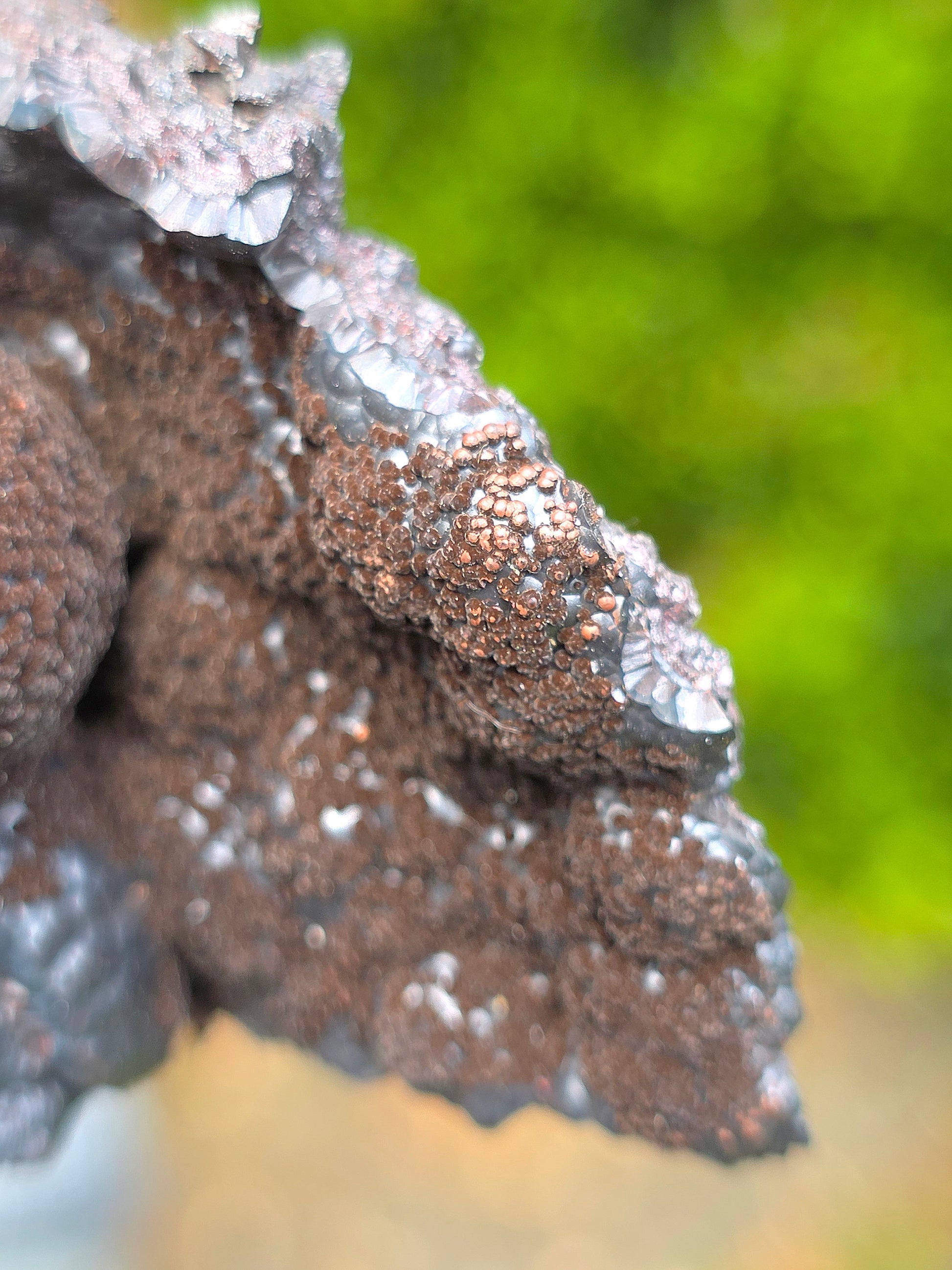 Goethite velours marron brute atypique du Tarn