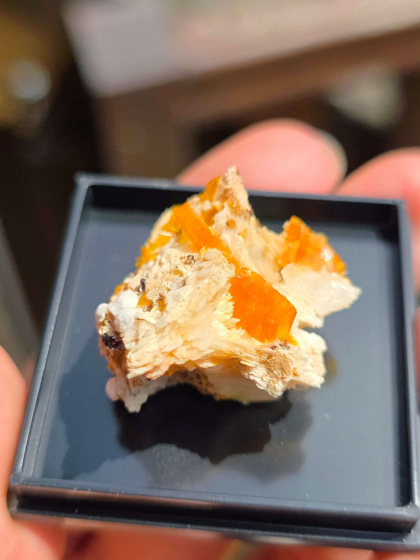 Wulfénite brute du Maroc